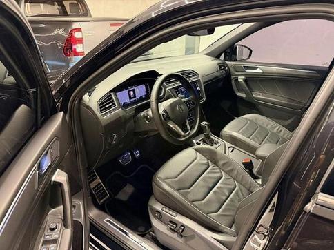VOLKSWAGEN TIGUAN  Allspac R-Line 300 TSI 2.0