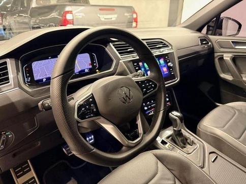 VOLKSWAGEN TIGUAN  Allspac R-Line 300 TSI 2.0