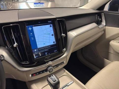 VOLVO XC  60 T-5 MOMENTUM 2.0 254cv AWD 5p