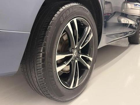 VOLVO XC  60 T-5 MOMENTUM 2.0 254cv AWD 5p