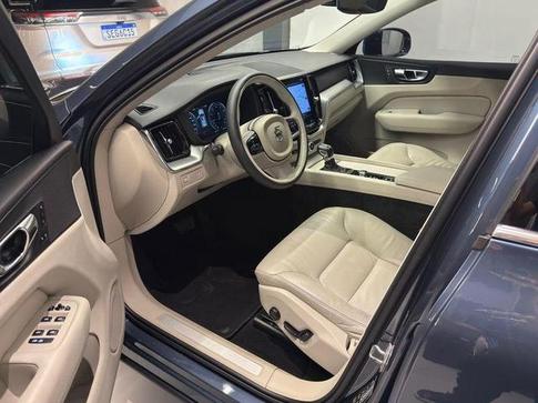 VOLVO XC  60 T-5 MOMENTUM 2.0 254cv AWD 5p