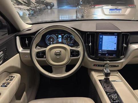 VOLVO XC  60 T-5 MOMENTUM 2.0 254cv AWD 5p