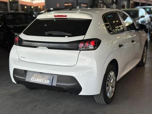 PEUGEOT 208 LIKE MT