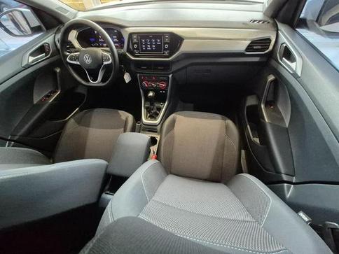 VOLKSWAGEN T-CROSS 1.0 200 TSI TOTAL FLEX AUTOMATICO