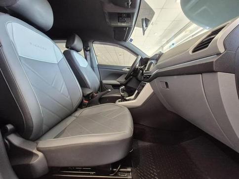 VOLKSWAGEN T-CROSS COMFORTLINE 1.0 TSI FLEX 5P AUT.