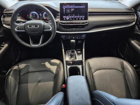 JEEP COMPASS LIMITED T270 1.3 TB 4X2 FLEX AUT