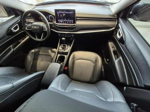 JEEP COMPASS LIMITED T270 1.3 TB 4X2 FLEX AUT