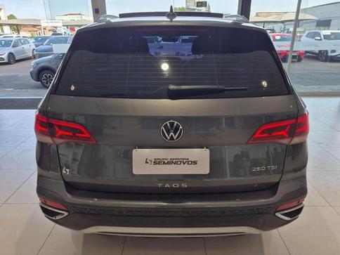 VOLKSWAGEN TAOS HIGHLINE 250 TSI