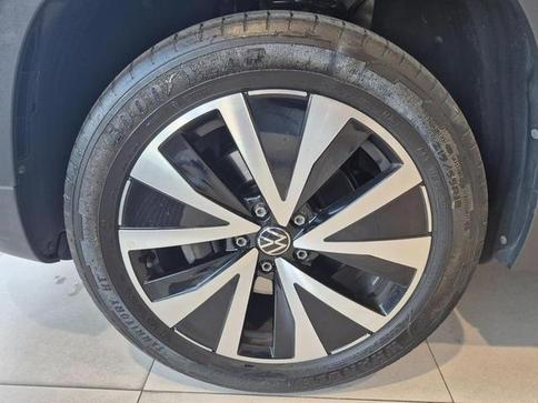 VOLKSWAGEN TAOS HIGHLINE 250 TSI