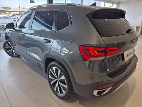 VOLKSWAGEN TAOS HIGHLINE 250 TSI