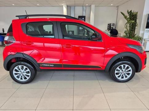 FIAT MOBI TREKKING 1.0 FLEX 5P