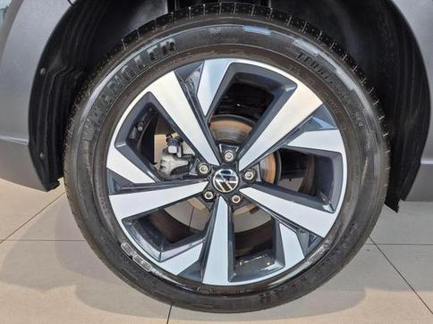 VOLKSWAGEN NIVUS 1.0 200 TSI HIGHLINE