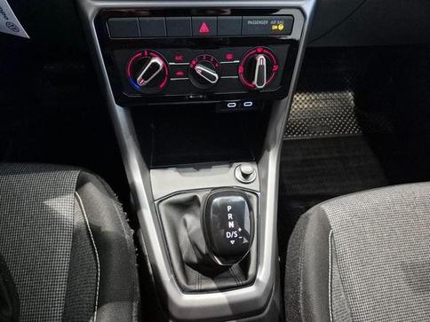 VOLKSWAGEN T CROSS 200 TSI