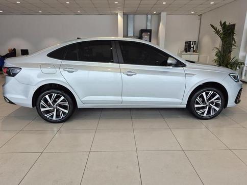 VOLKSWAGEN VIRTUS HIGHLINE 200 TSI 1.0 FLEX 12V AUT