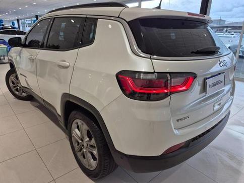 JEEP COMPASS LONG. T270 1.3 TB 4X2 FLEX AUT.