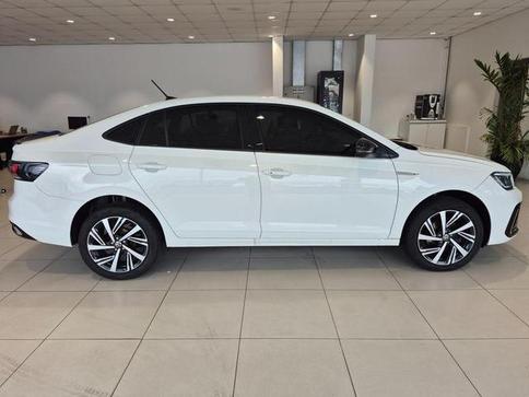 VOLKSWAGEN VIRTUS 1.0 200 TSI HIGHLINE AUTOM�TICO