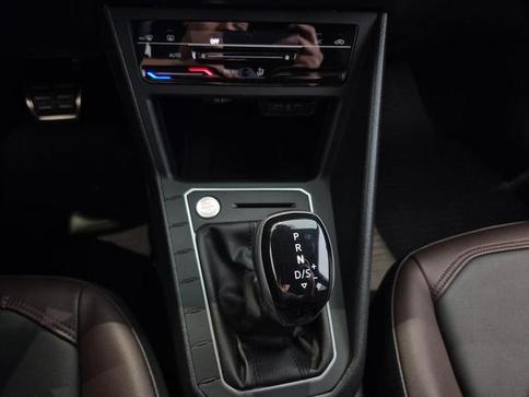 VOLKSWAGEN VIRTUS 1.0 200 TSI HIGHLINE AUTOM�TICO