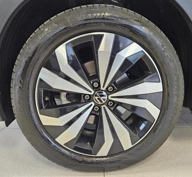 VOLKSWAGEN T CROSS HIGHLINE 250 TSI AUT