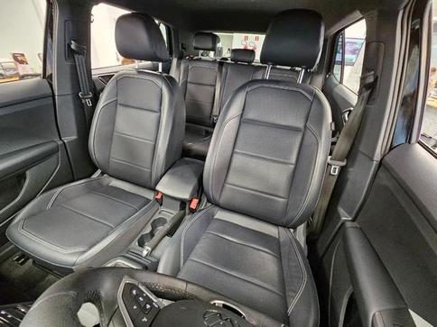 VOLKSWAGEN T CROSS HIGHLINE 250 TSI AUT