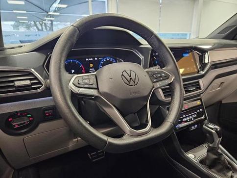 VOLKSWAGEN T CROSS HIGHLINE 250 TSI AUT