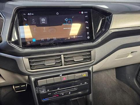 VOLKSWAGEN T CROSS HIGHLINE 250 TSI AUT