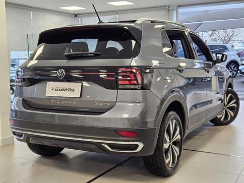 VOLKSWAGEN T CROSS HIGHLINE 250 TSI AUT