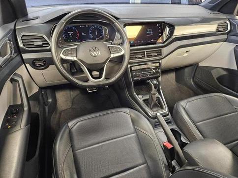 VOLKSWAGEN T CROSS HIGHLINE 250 TSI AUT