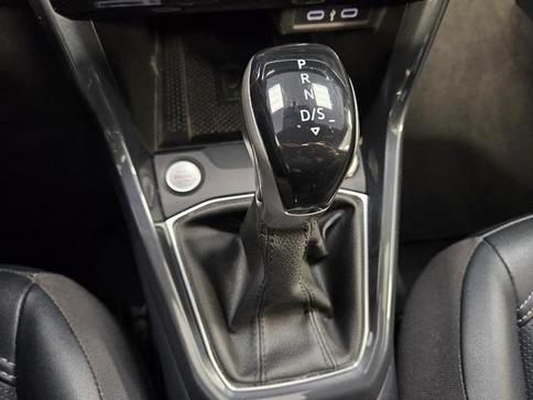 VOLKSWAGEN T CROSS HIGHLINE 250 TSI AUT