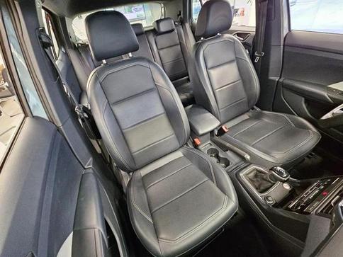 VOLKSWAGEN T CROSS HIGHLINE 250 TSI AUT