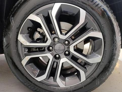 JEEP COMMANDER LIM T270