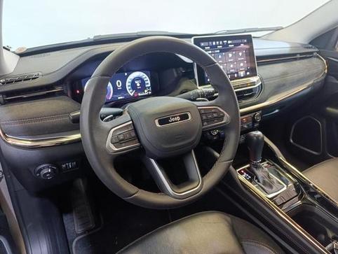JEEP COMMANDER LIM T270