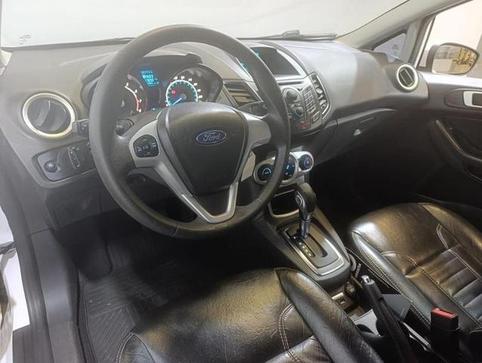 FORD FIESTA 16SEL AT