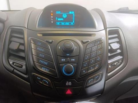 FORD FIESTA 16SEL AT