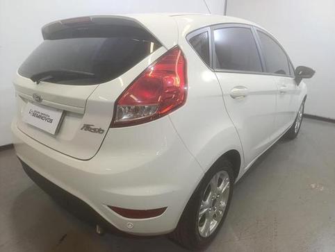 FORD FIESTA 16SEL AT