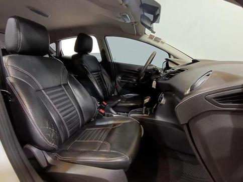FORD FIESTA 16SEL AT