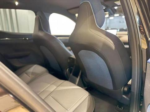 VOLVO EX30 E40 Core (El�trico)
