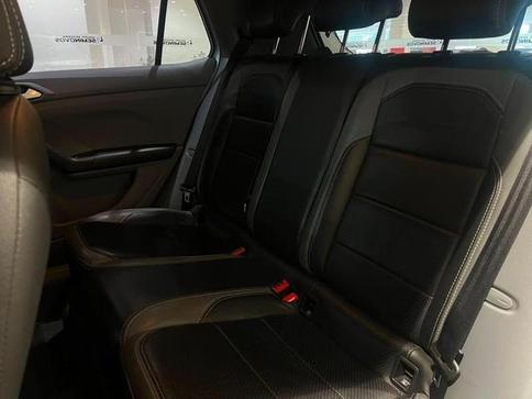 VOLKSWAGEN T CROSS 200 TSI AUT