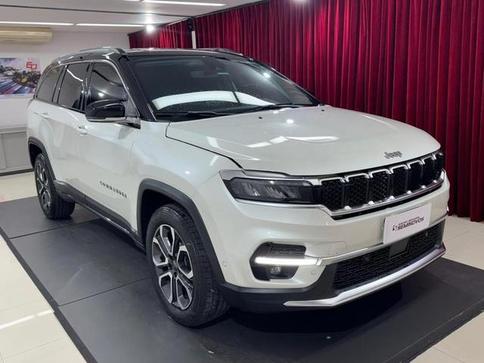 JEEP COMMANDER LIMITED T270 1.3 TB FLEX AUT