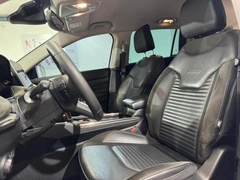 JEEP COMMANDER LIMITED T270 1.3 TB FLEX AUT