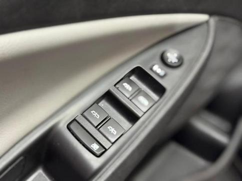 CHEVROLET ONIX 1.0 PREMIER AUTOM�TICO TURBO