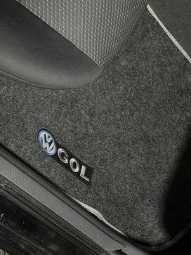 VOLKSWAGEN Gol  (novo) 1.0 Mi Total Flex 8V 4p