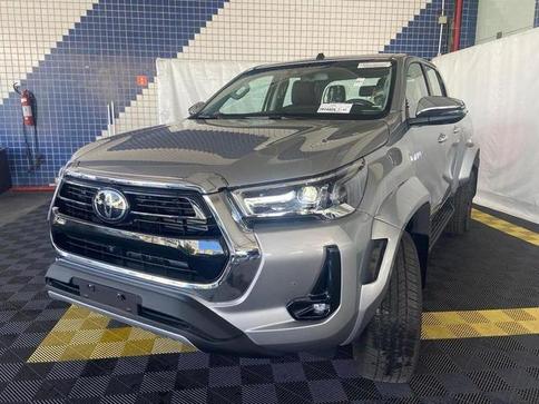 TOYOTA HILUX CD DSL 4X4 SRX PLUS AT.