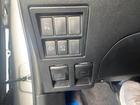 TOYOTA HILUX CD DSL 4X4 SRX PLUS AT.