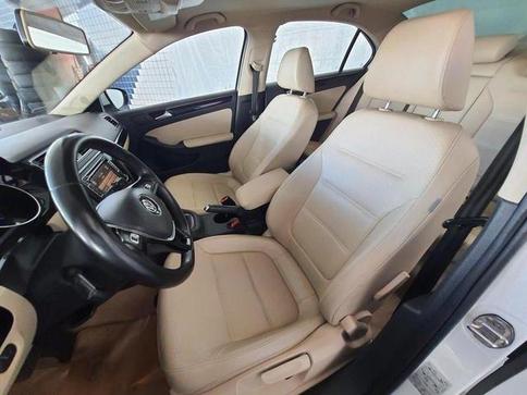 VOLKSWAGEN JETTA HIGHLINE TSI 2.0 211CV