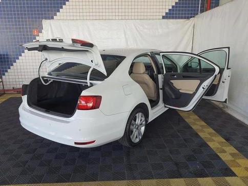 VOLKSWAGEN JETTA HIGHLINE TSI 2.0 211CV