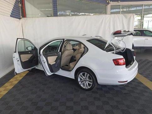 VOLKSWAGEN JETTA HIGHLINE TSI 2.0 211CV