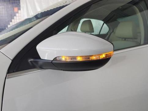 VOLKSWAGEN JETTA HIGHLINE TSI 2.0 211CV