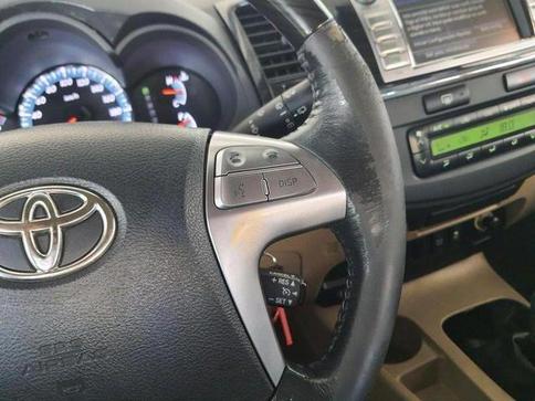 TOYOTA HILUX SW4 SRV 4X4