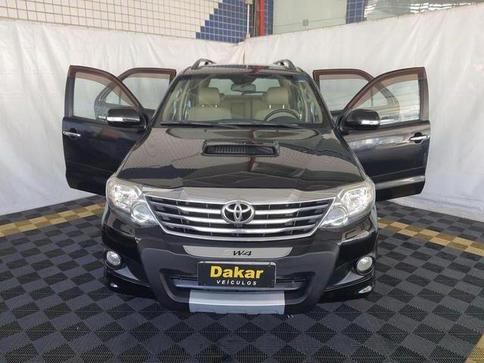 TOYOTA HILUX SW4 SRV 4X4