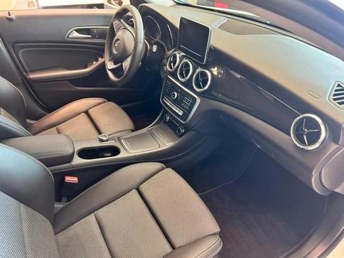 MERCEDES-BENZ CLA 180 122CV